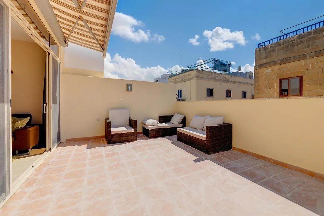 Cosy 1Br Penthouse Close To The Promenade Sliema