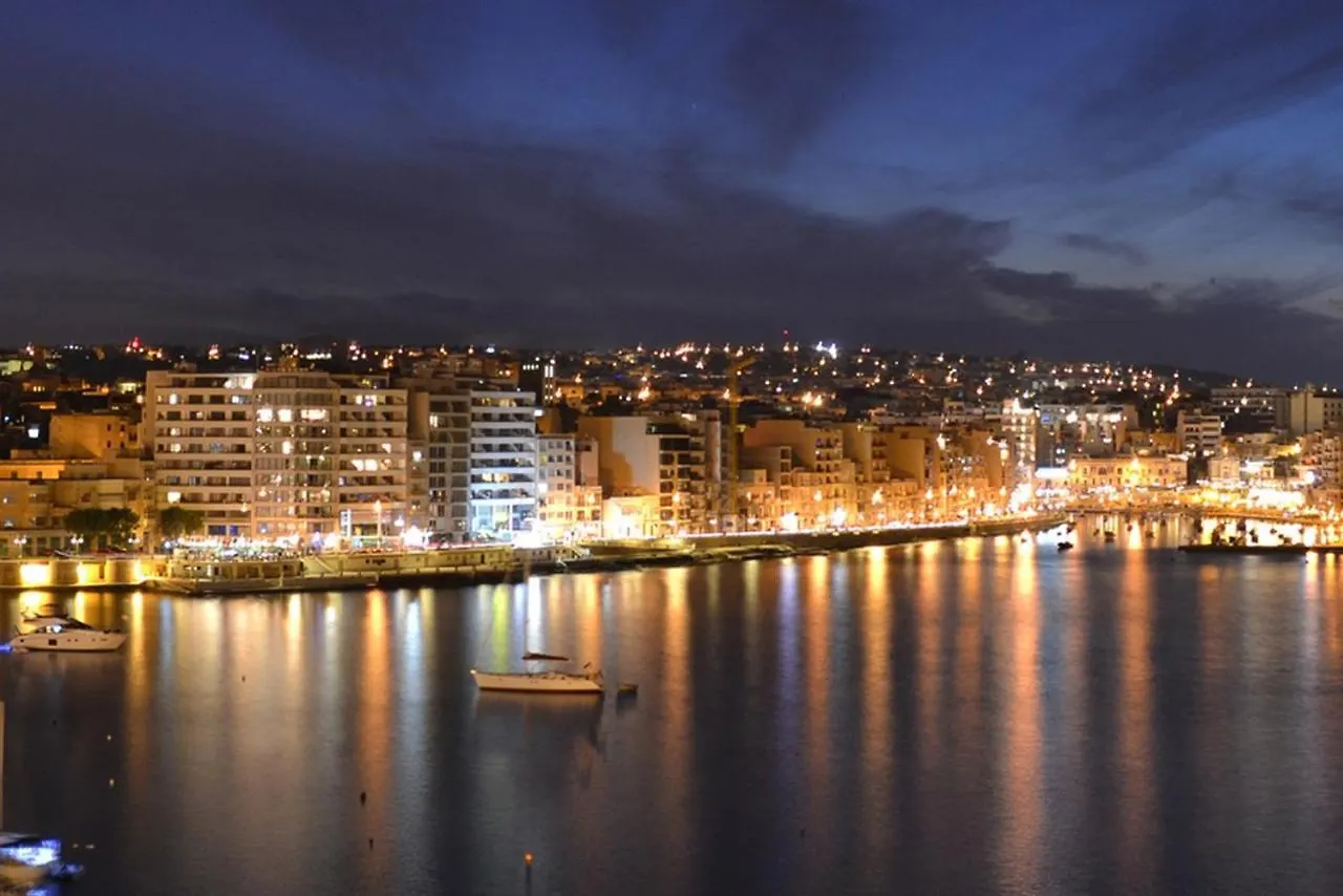 Apartment Cosy 1Br Penthouse Close To The Promenade Sliema