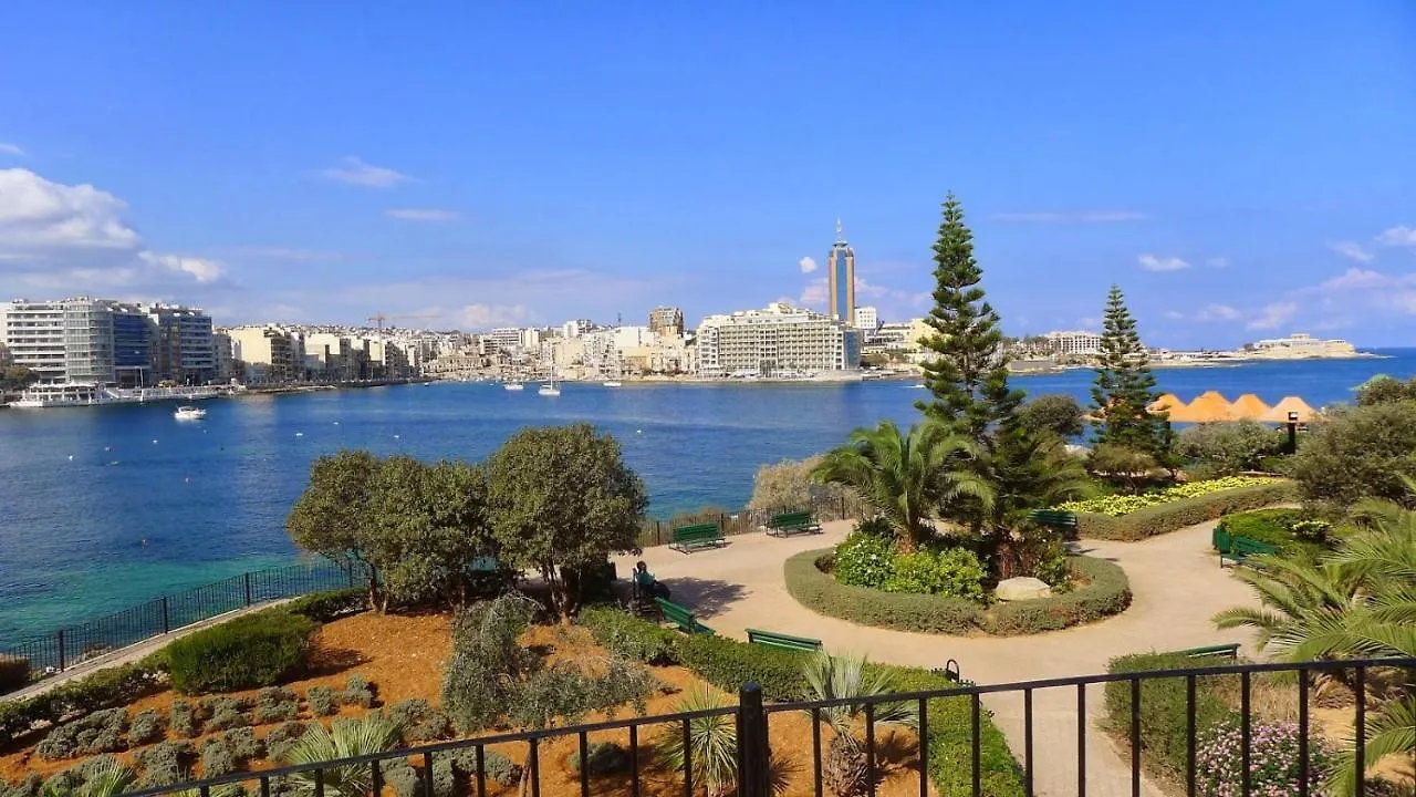 Cosy 1Br Penthouse Close To The Promenade Sliema