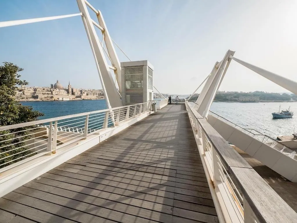 Cosy 1Br Penthouse Close To The Promenade Sliema