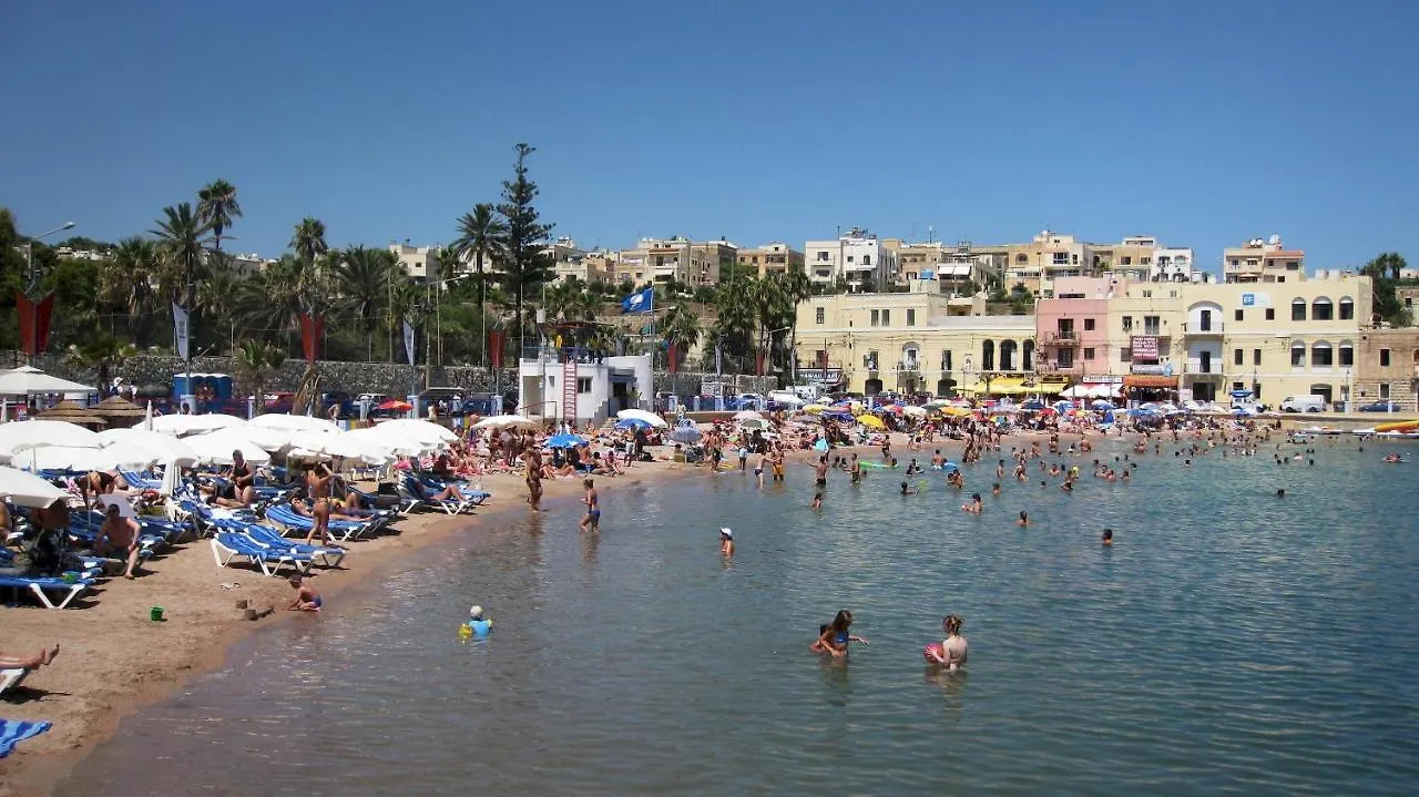 Cosy 1Br Penthouse Close To The Promenade Sliema 0*,  Malta